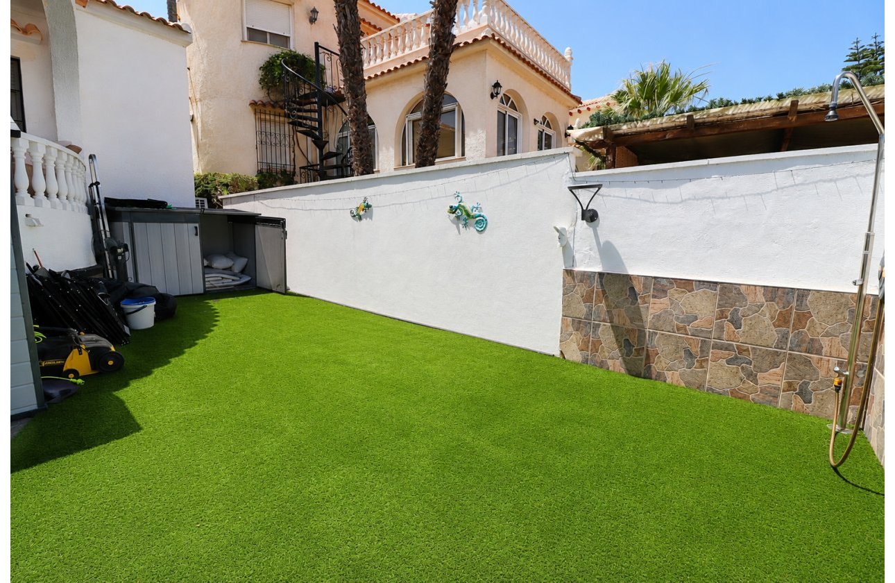 Resale - Villa - Orihuela Costa - Villamartin