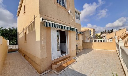 Resale - Villa - Orihuela - Los Balcones
