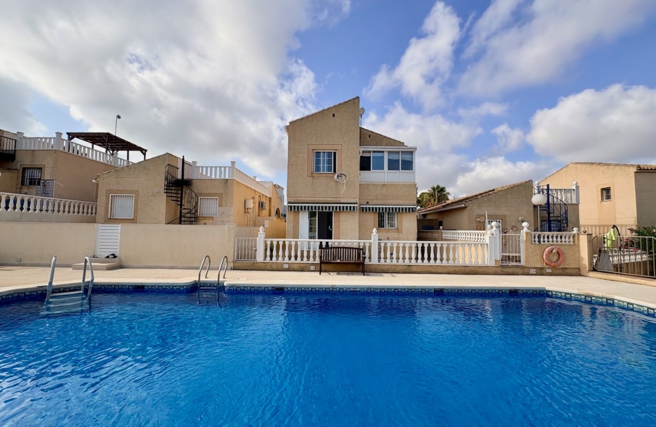 Resale - Villa - Orihuela - Los Balcones