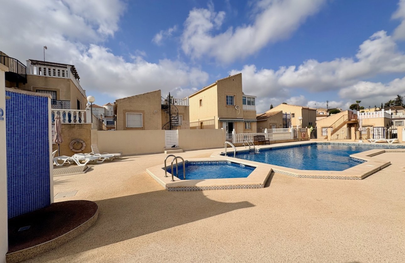 Resale - Villa - Orihuela - Los Balcones
