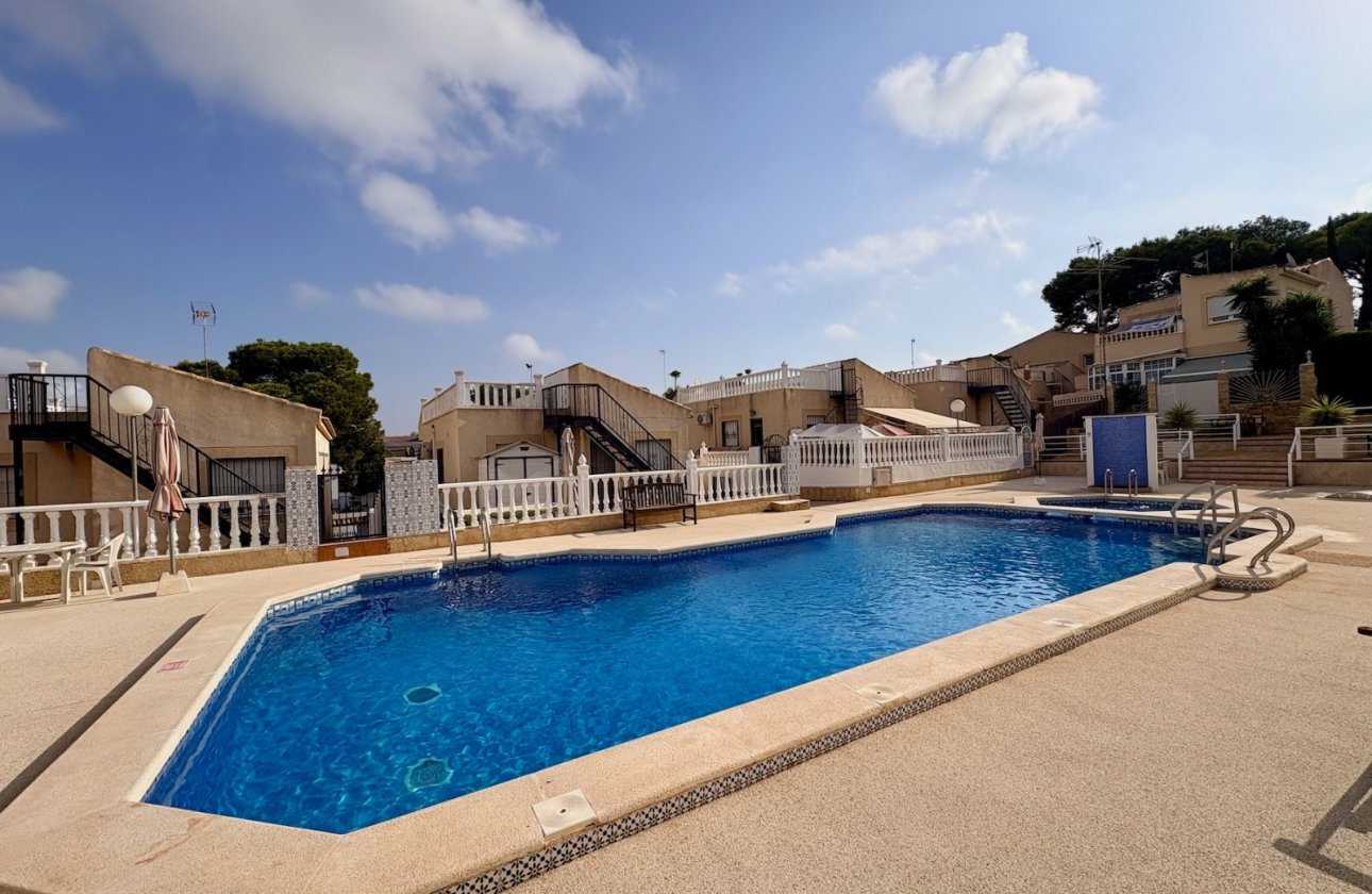 Resale - Villa - Orihuela - Los Balcones