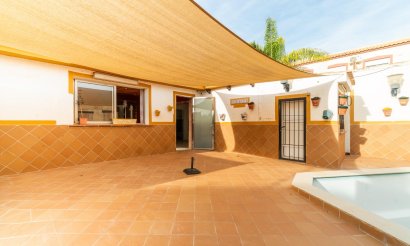 Resale - Villa - Torrevieja - Orihuela costa