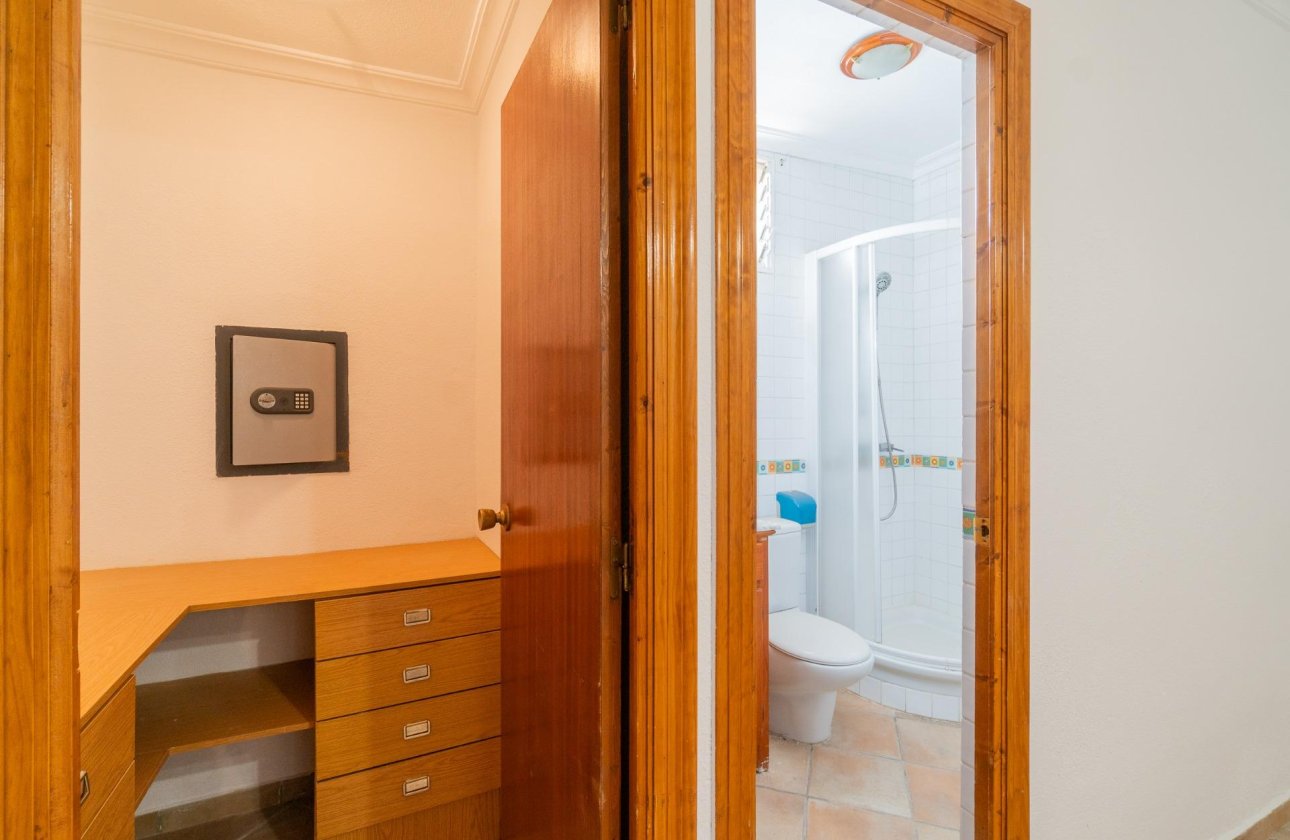 Resale - Villa - Torrevieja - Orihuela costa