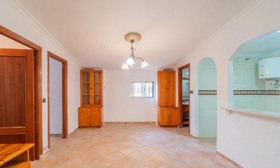 Resale - Villa - Torrevieja - Orihuela costa