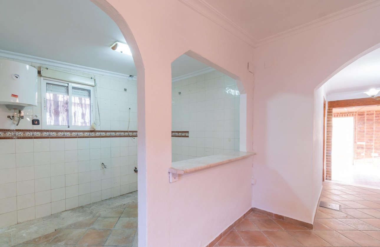 Resale - Villa - Torrevieja - Orihuela costa