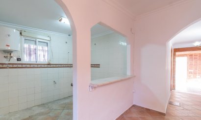 Resale - Villa - Torrevieja - Orihuela costa