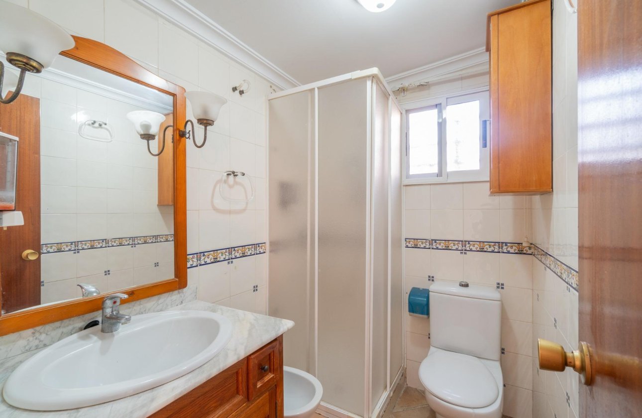Resale - Villa - Torrevieja - Orihuela costa