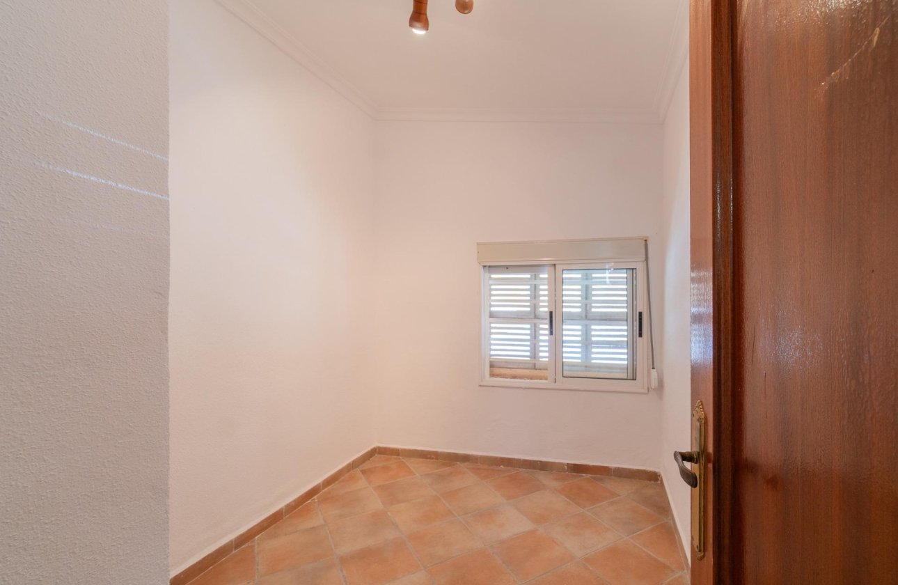 Resale - Villa - Torrevieja - Orihuela costa