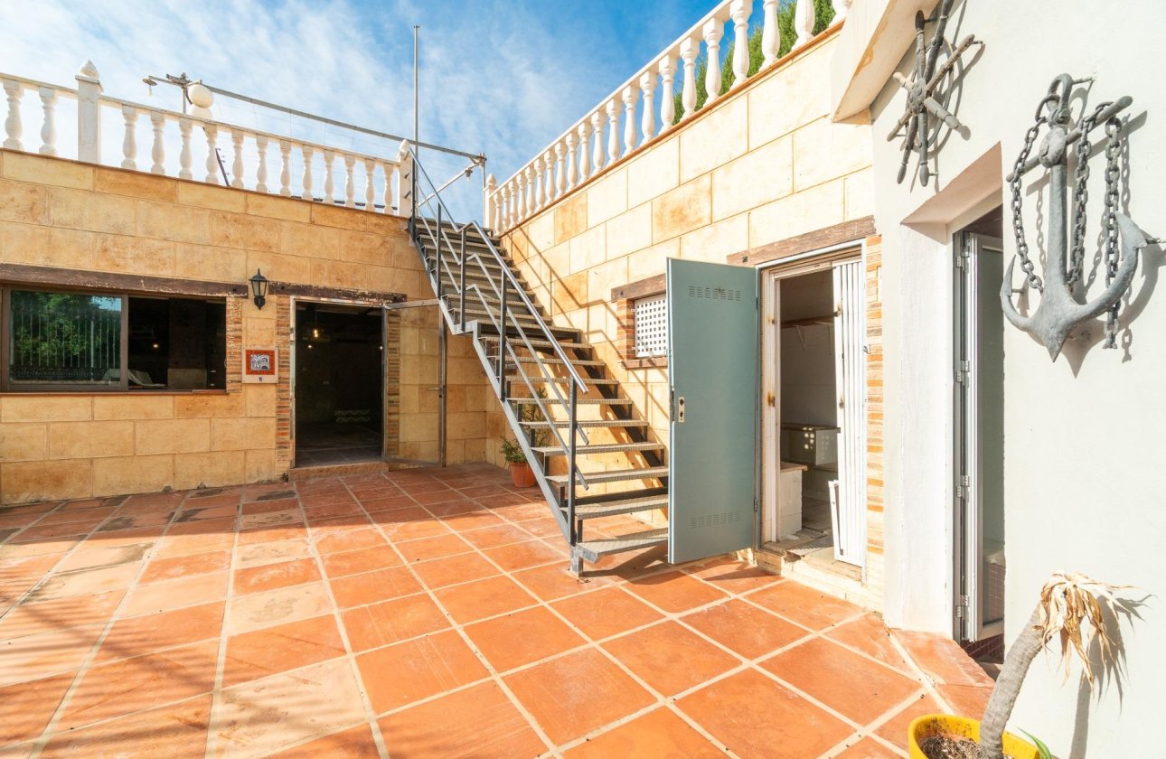 Resale - Villa - Torrevieja - Orihuela costa