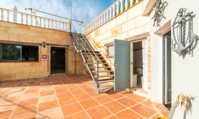 Resale - Villa - Torrevieja - Orihuela costa