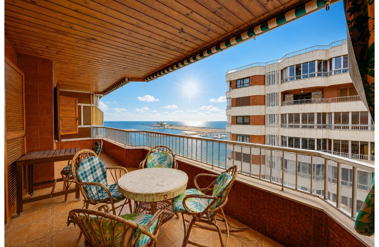 Resale - Apartment / flat - Torrevieja - Playa del Acequión