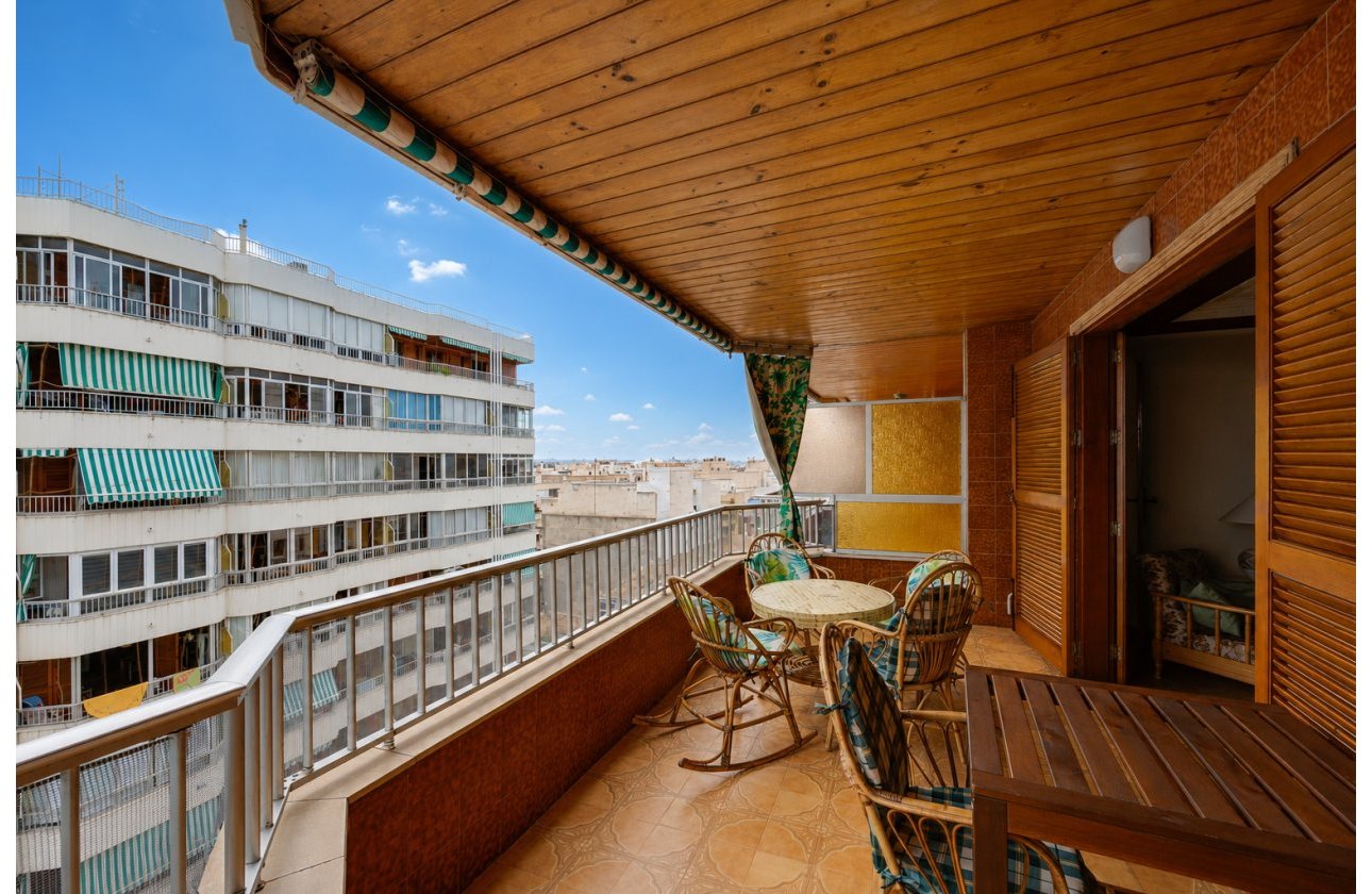 Resale - Apartment / flat - Torrevieja - Playa del Acequión