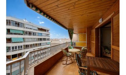 Resale - Apartment / flat - Torrevieja - Playa del Acequión