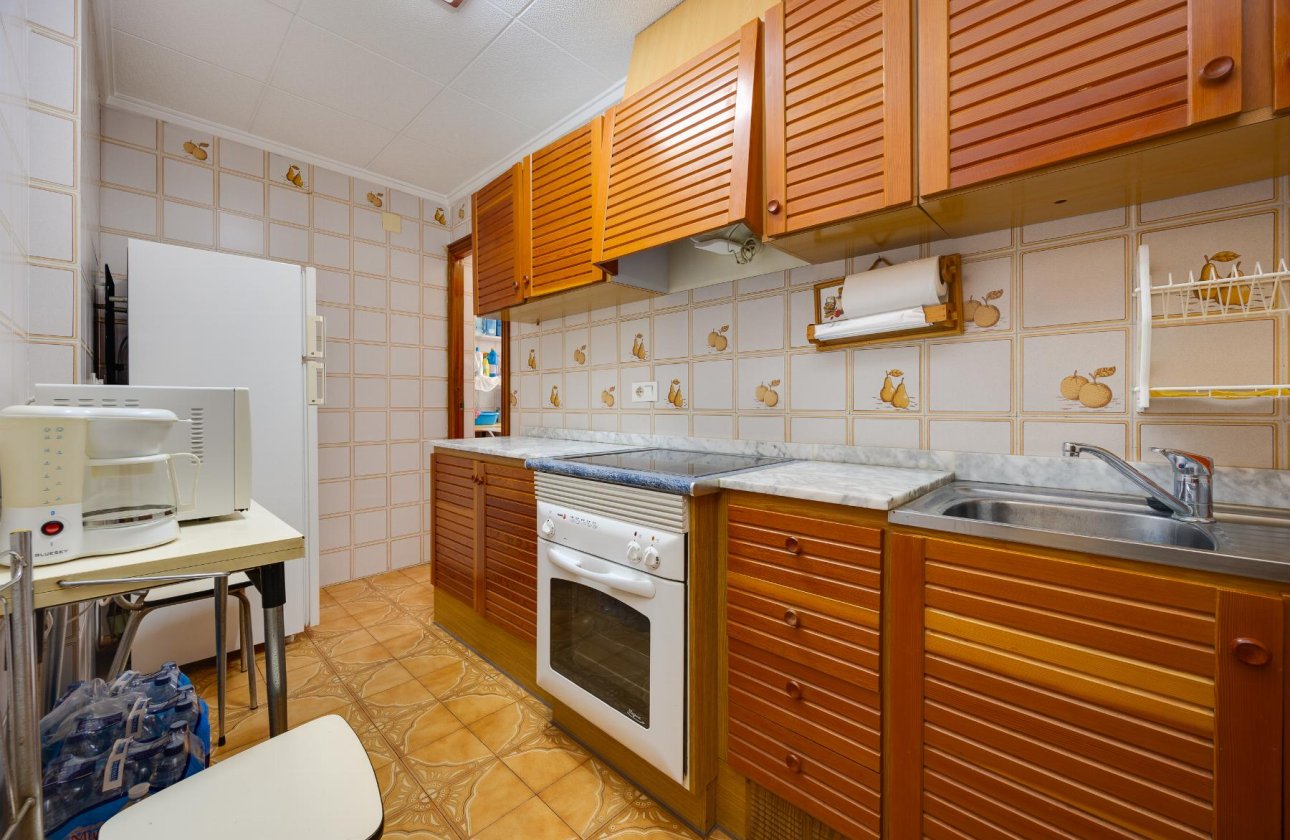 Resale - Apartment / flat - Torrevieja - Playa del Acequión