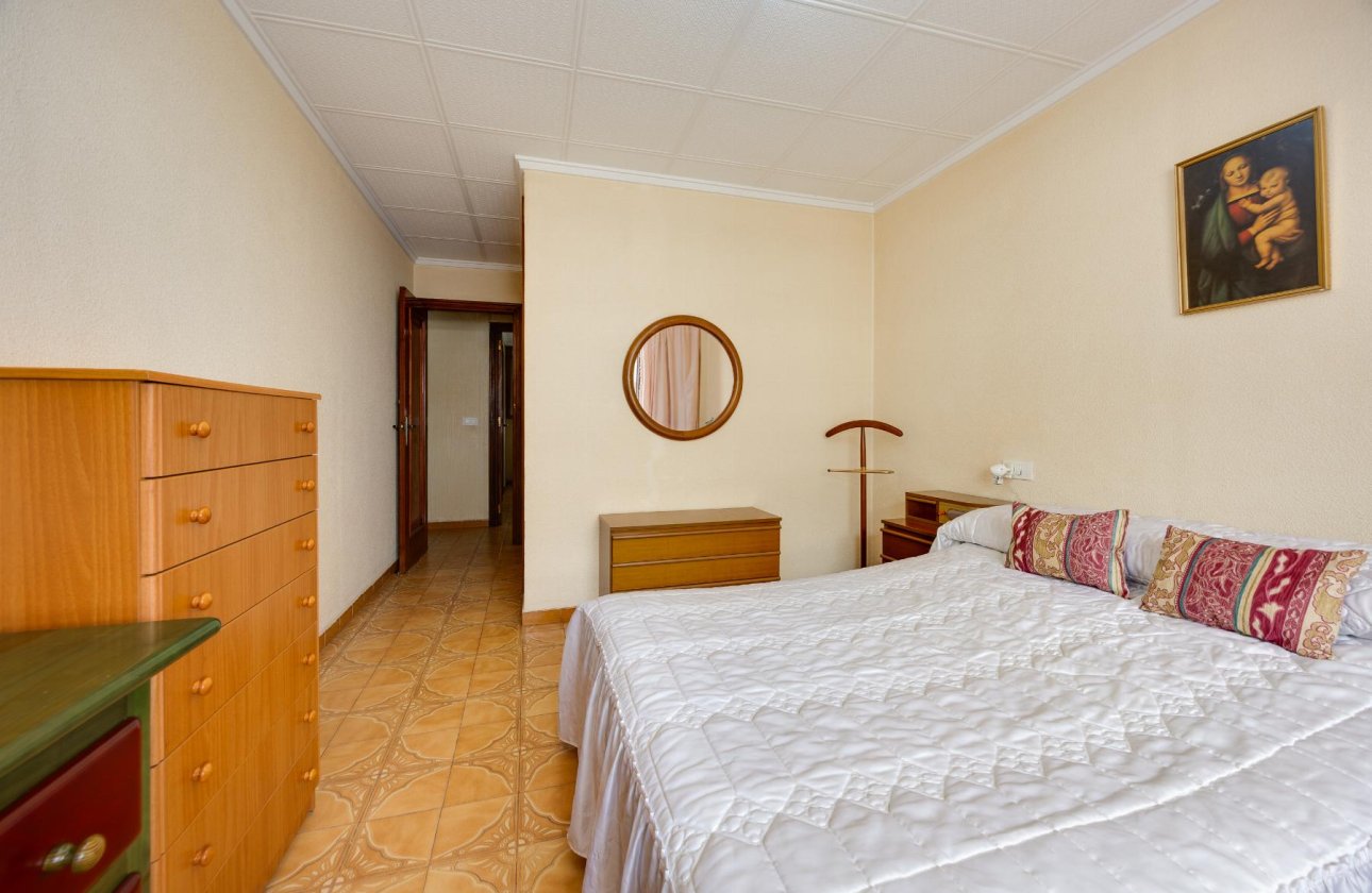 Resale - Apartment / flat - Torrevieja - Playa del Acequión