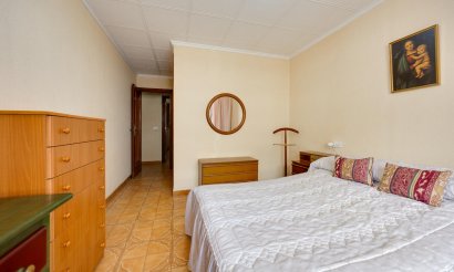 Resale - Apartment / flat - Torrevieja - Playa del Acequión