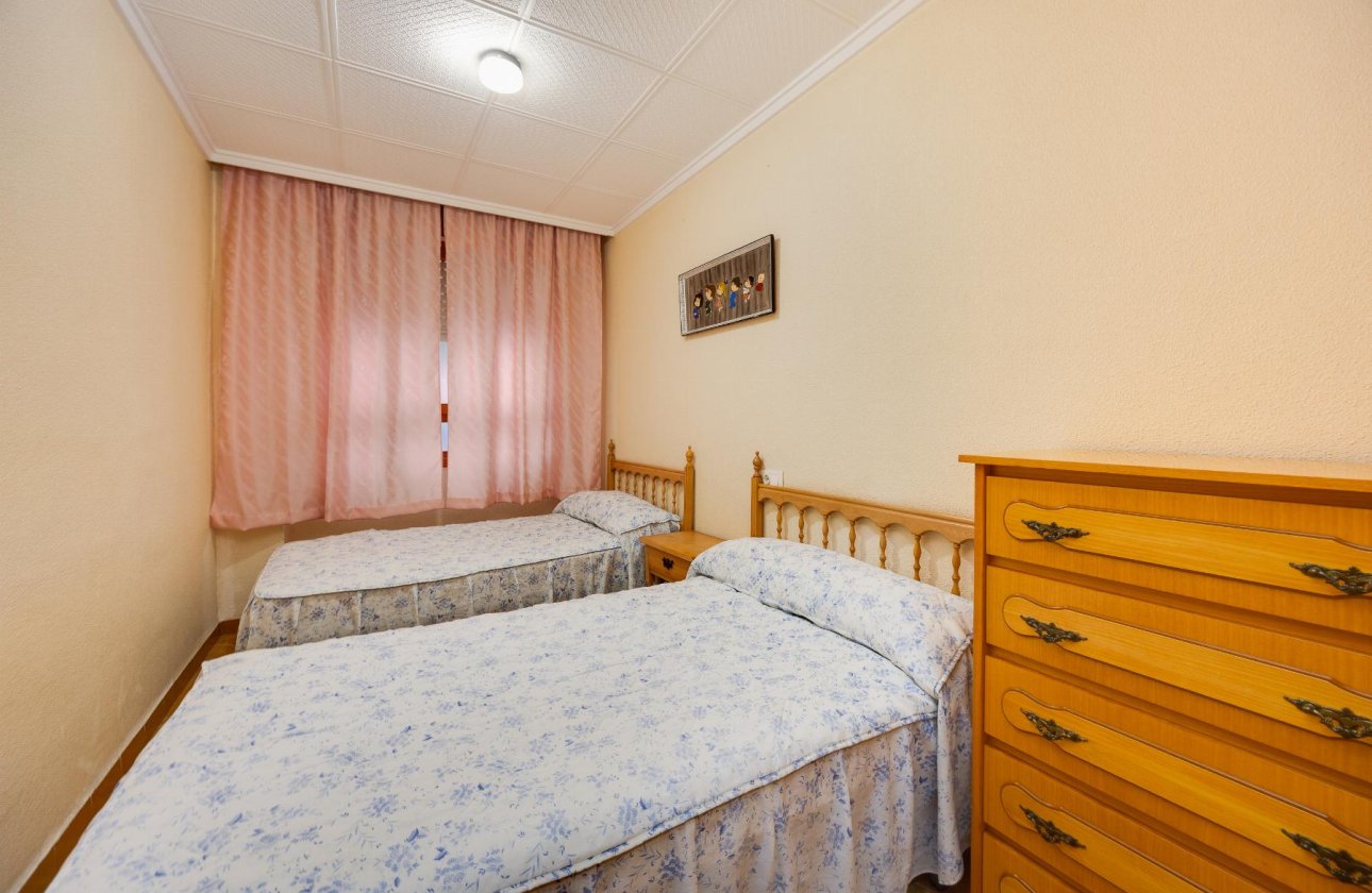 Resale - Apartment / flat - Torrevieja - Playa del Acequión