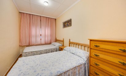 Resale - Apartment / flat - Torrevieja - Playa del Acequión