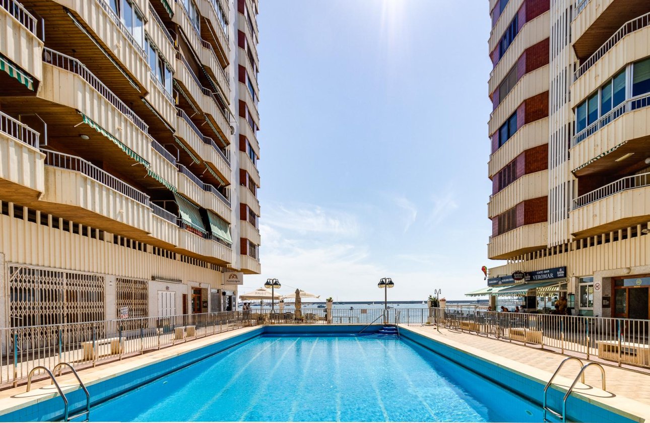 Resale - Apartment / flat - Torrevieja - Playa del Acequión