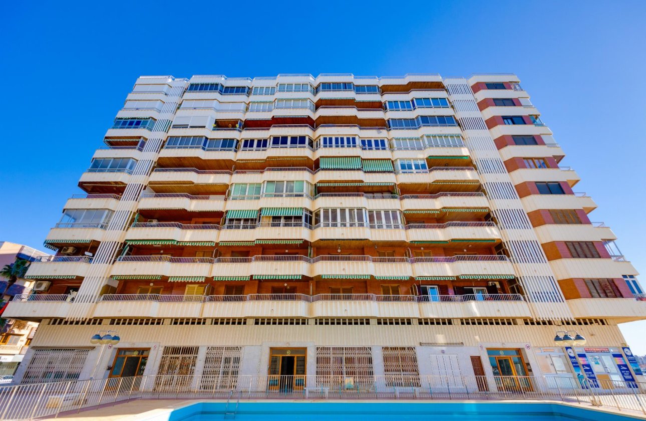 Resale - Apartment / flat - Torrevieja - Playa del Acequión