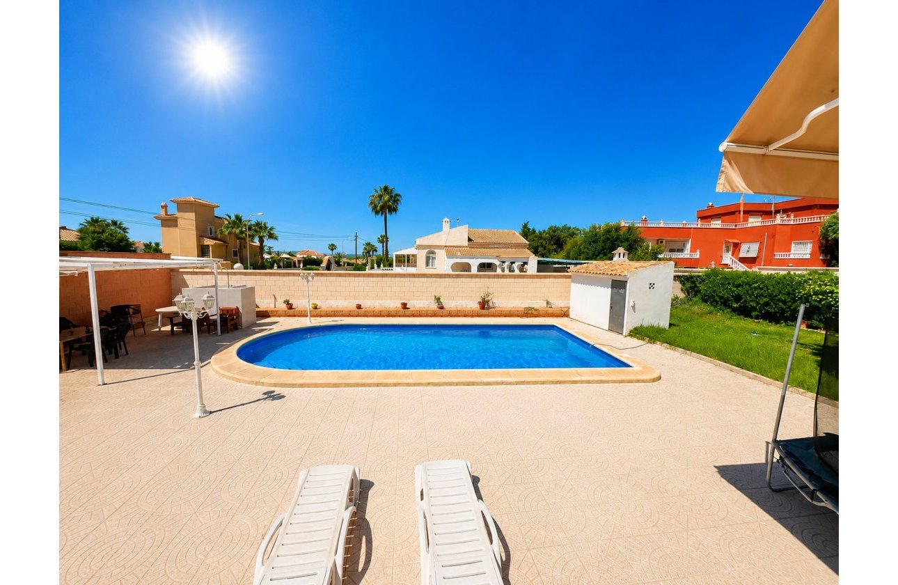 Reventa - Villa - Torrevieja - La Siesta
