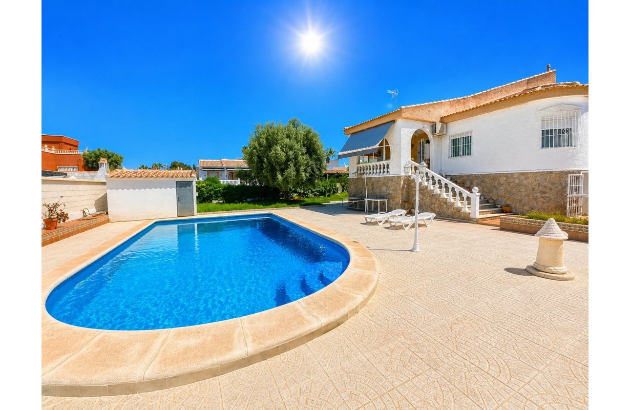 Reventa - Villa - Torrevieja - La Siesta