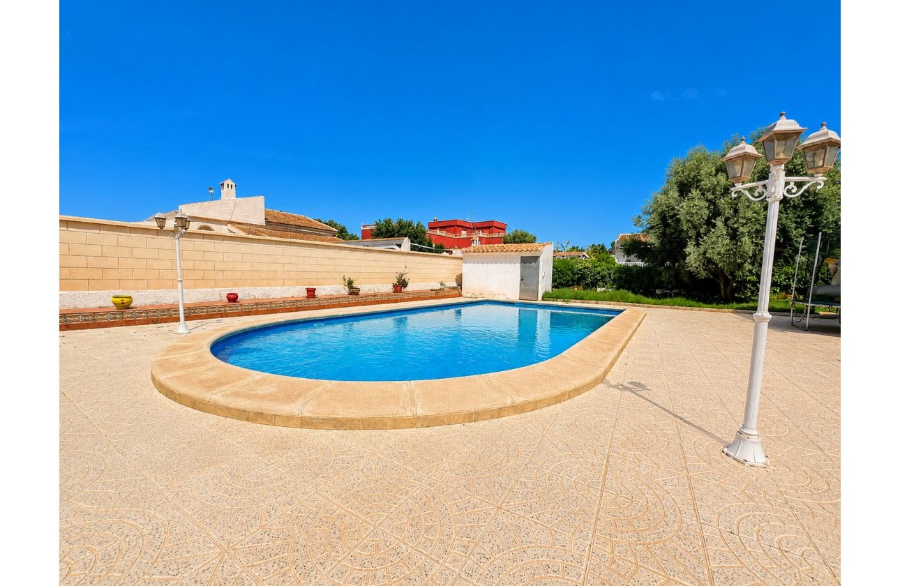 Reventa - Villa - Torrevieja - La Siesta