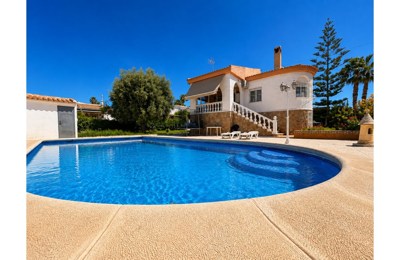 Reventa - Villa - Torrevieja - La Siesta
