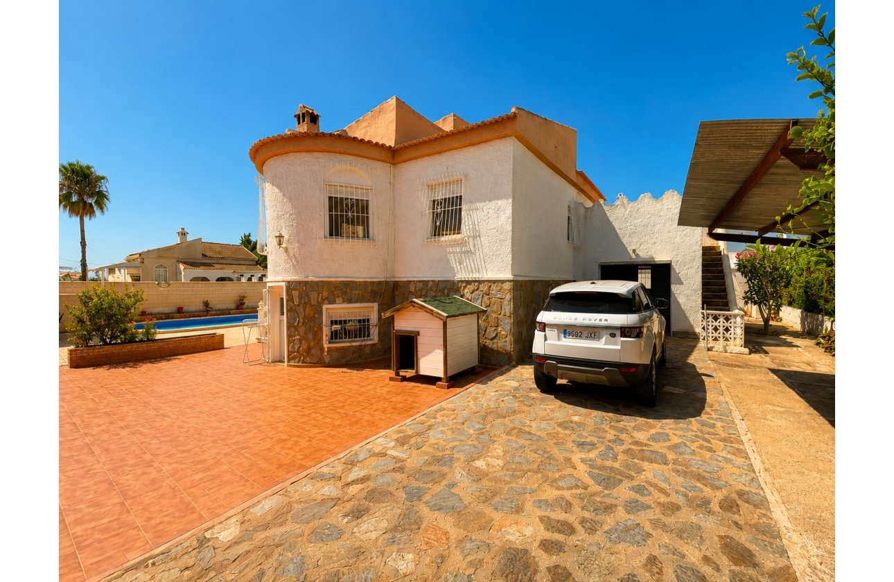 Reventa - Villa - Torrevieja - La Siesta