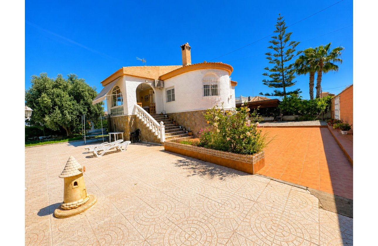 Reventa - Villa - Torrevieja - La Siesta