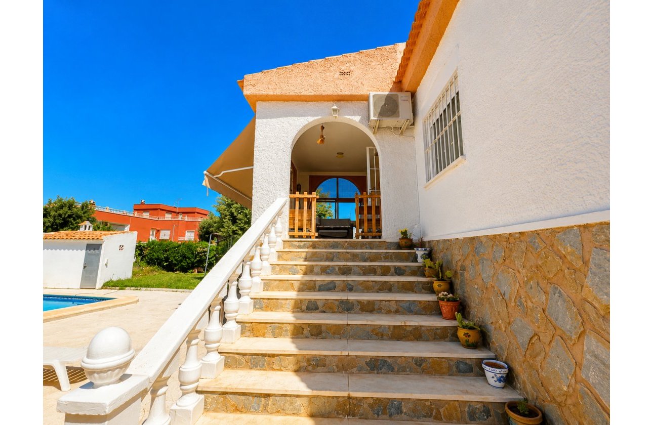Reventa - Villa - Torrevieja - La Siesta