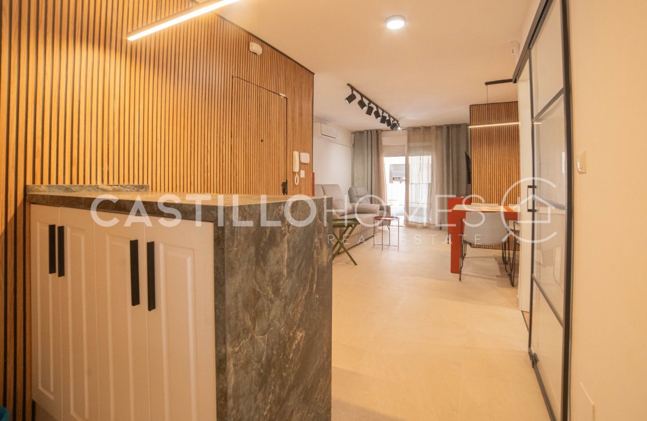 Resale - Apartment / flat - Torrevieja - Playa del Cura