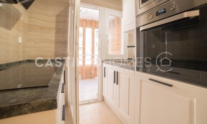 Resale - Apartment / flat - Torrevieja - Playa del Cura