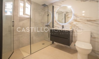 Resale - Apartment / flat - Torrevieja - Playa del Cura