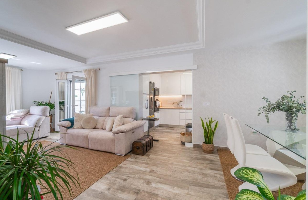Resale - Villa - San Miguel de Salinas - Las filipinas