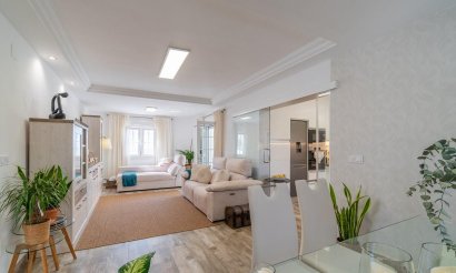 Resale - Villa - San Miguel de Salinas - Las filipinas