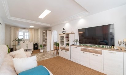 Resale - Villa - San Miguel de Salinas - Las filipinas