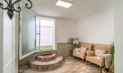 Resale - Villa - San Miguel de Salinas - Las filipinas