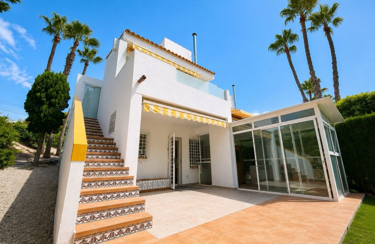 Resale - Villa - Orihuela Costa - Villamartin