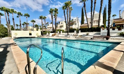 Resale - Villa - Orihuela Costa - Villamartin