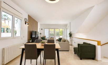 Resale - Villa - Orihuela Costa - Villamartin