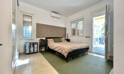 Resale - Villa - Orihuela Costa - Villamartin