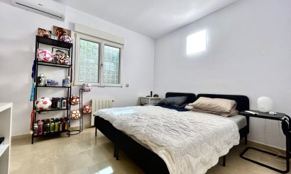 Resale - Villa - Orihuela Costa - Villamartin