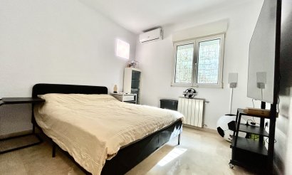 Resale - Villa - Orihuela Costa - Villamartin