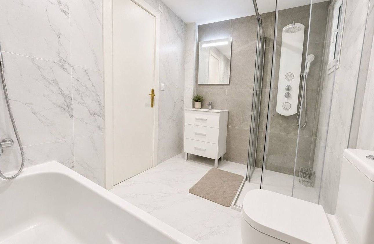 Resale - Villa - Orihuela Costa - Villamartin
