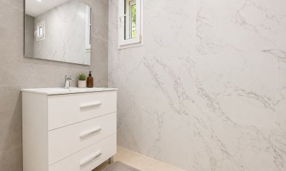 Resale - Villa - Orihuela Costa - Villamartin