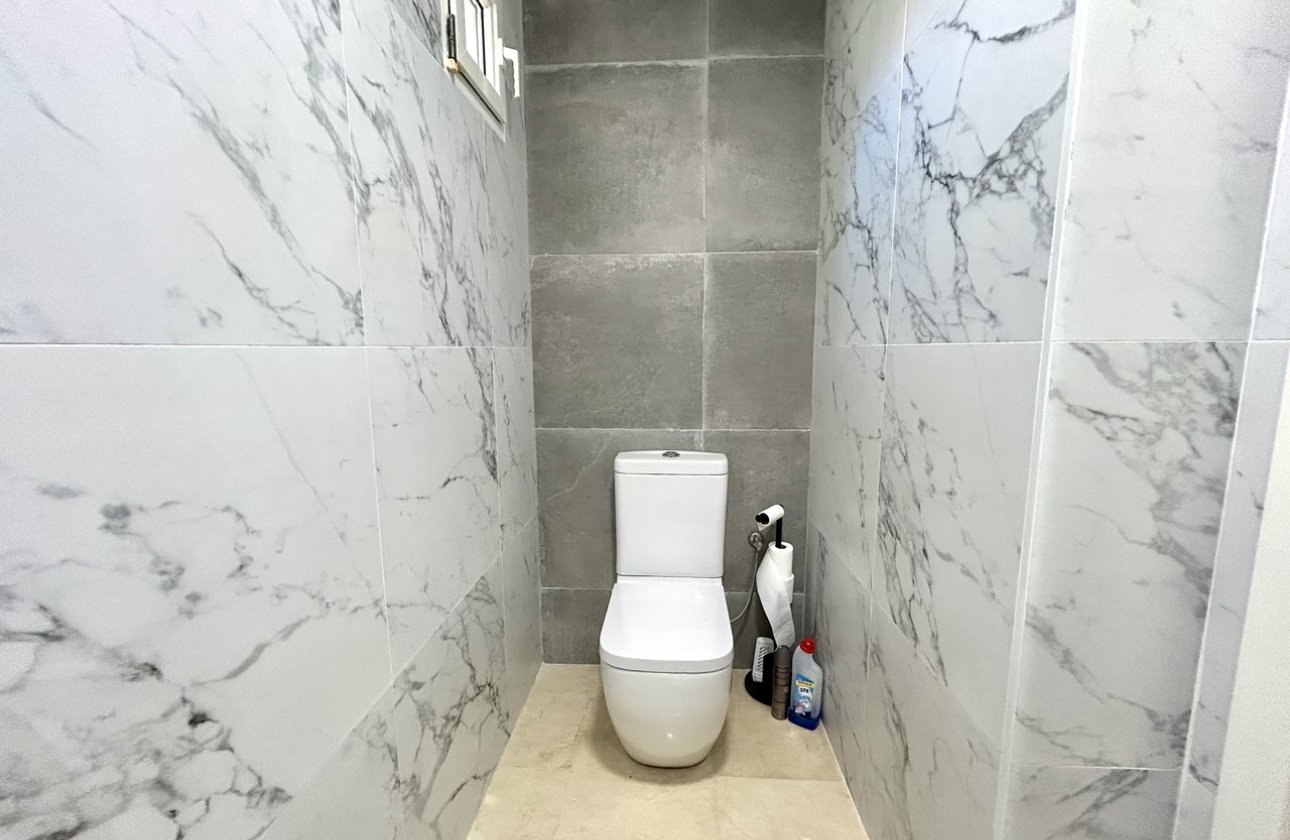 Resale - Villa - Orihuela Costa - Villamartin