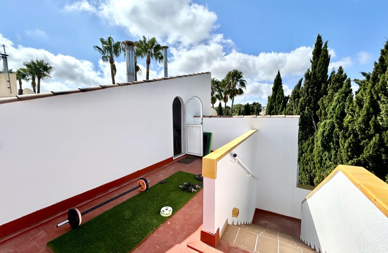 Resale - Villa - Orihuela Costa - Villamartin