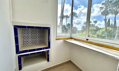 Resale - Villa - Orihuela Costa - Villamartin