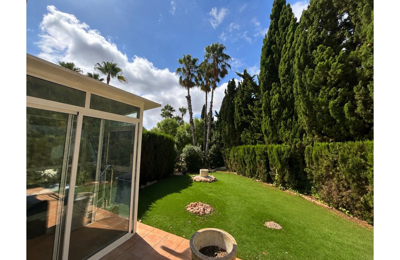 Resale - Villa - Orihuela Costa - Villamartin